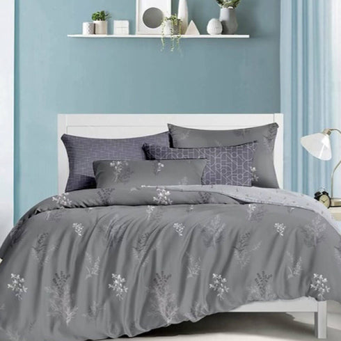 Florida Vistara (Bedding) AC Comforter Set with King Size Bedsheet & Coordinated Pillow Covers