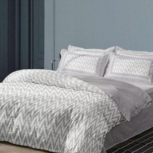 Florida Vistara (Bedding) AC Comforter Set with King Size Bedsheet & Coordinated Pillow Covers