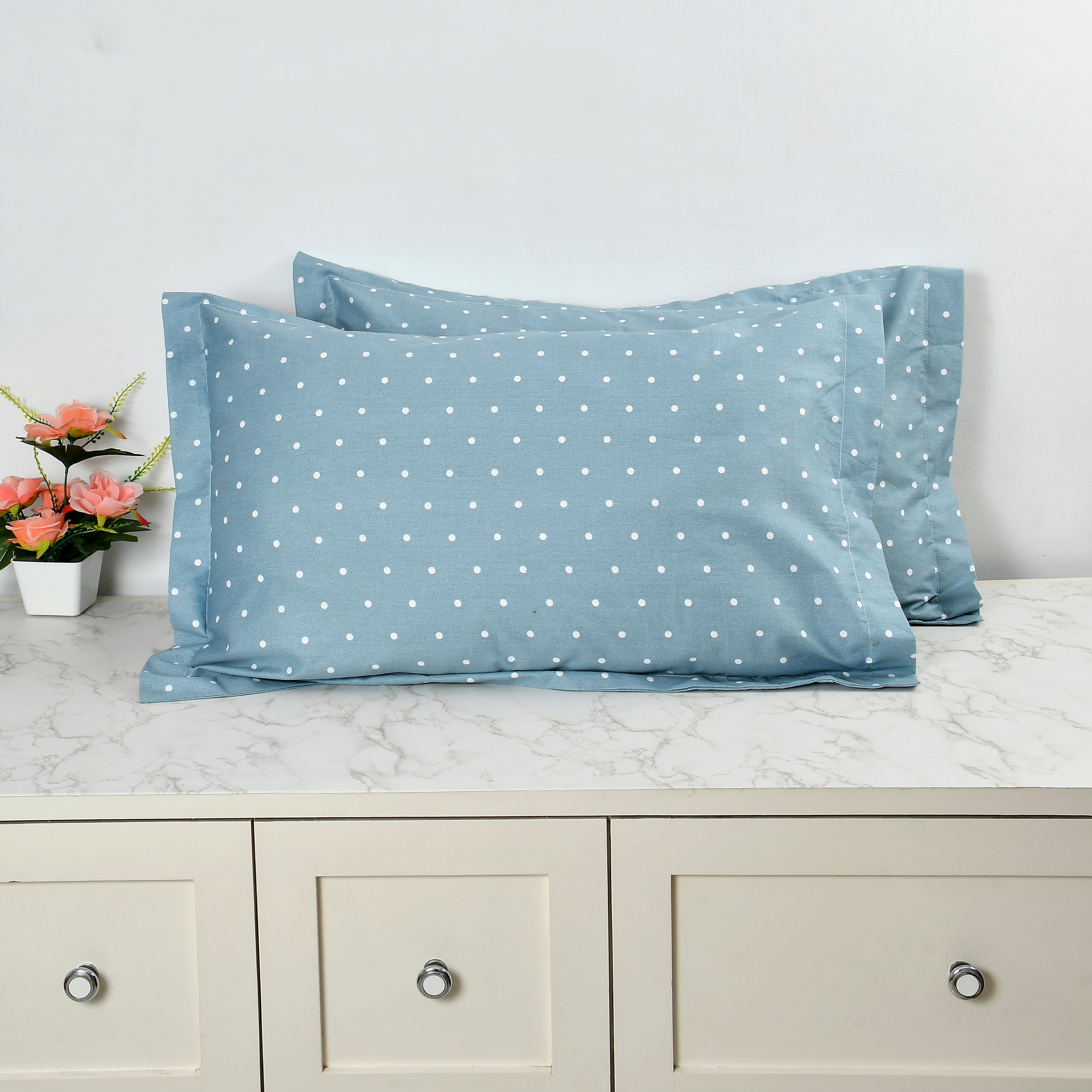 Vision Fitted Bedsheet with 2 King Size Pillow Cover for Double Bed