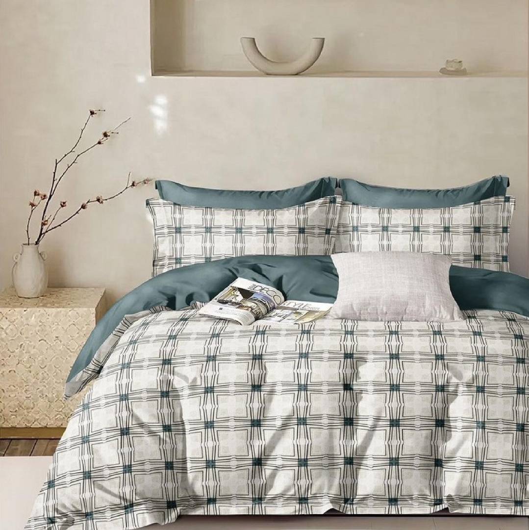 Reeva Fitted Bed Sheet Set with Pillow Covers by Florida