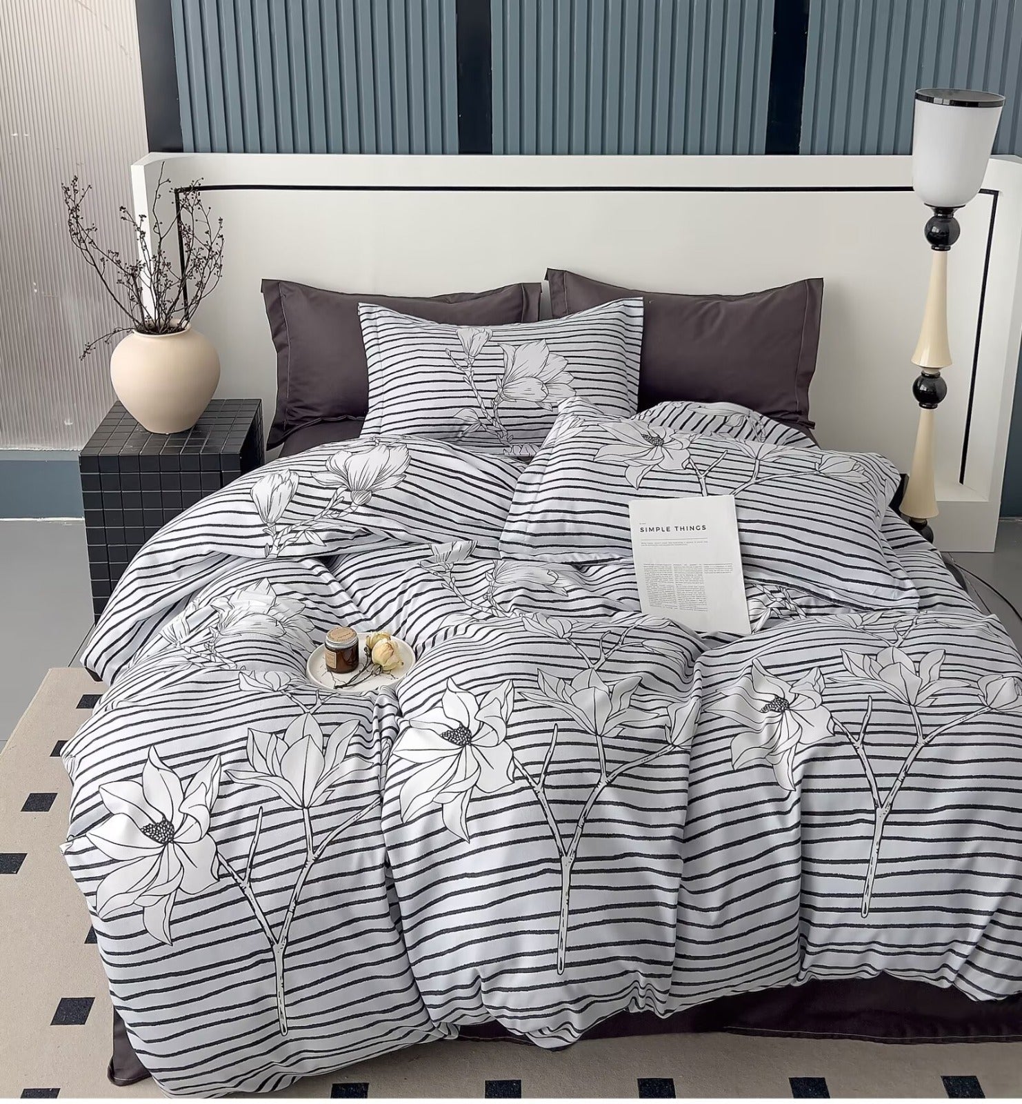 Florida Winkle Premium Quality Imported King Size Elastic Fitted Bedsheet with Coordinated Pillow Covers