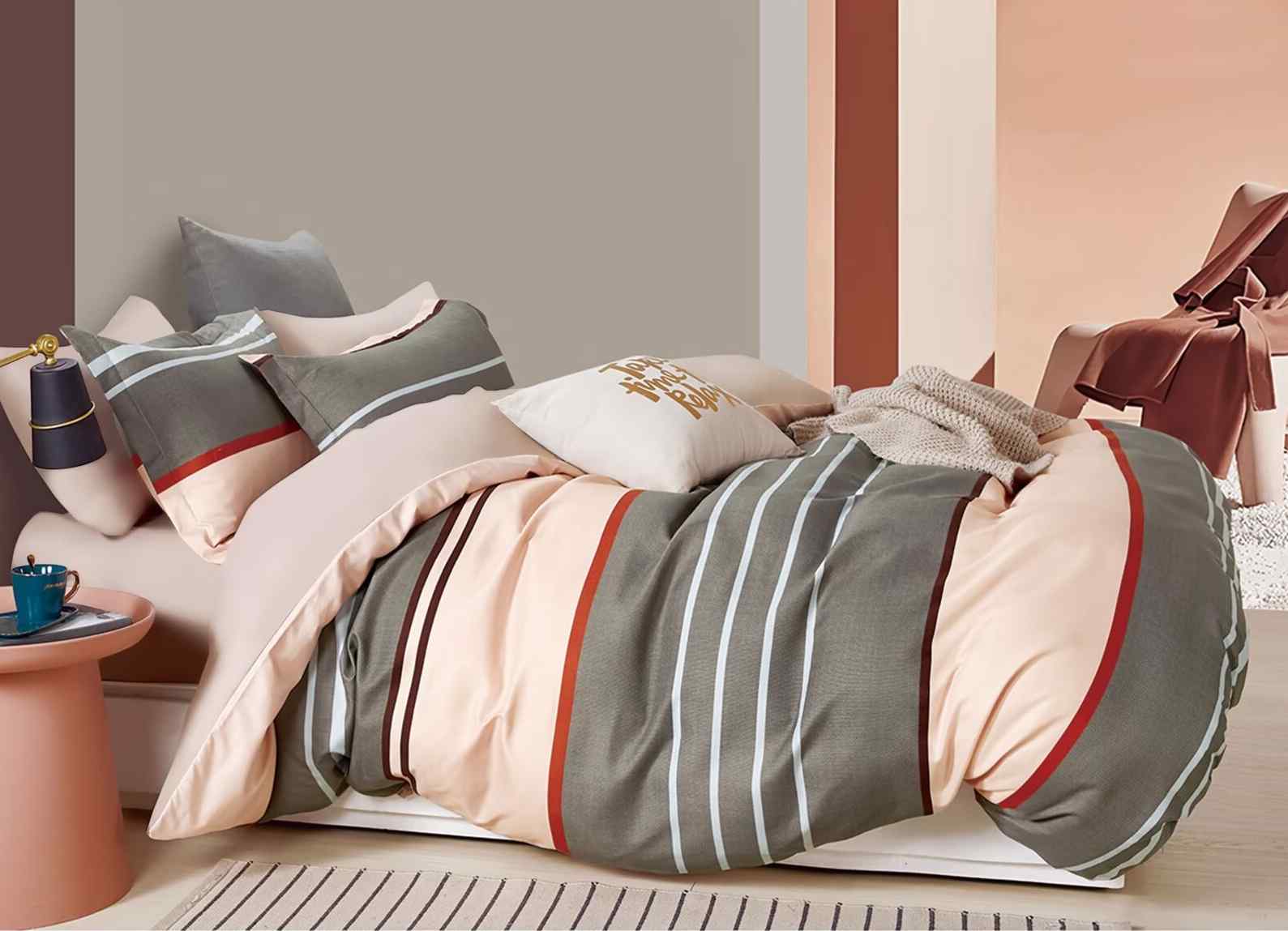 Florida Winkle Premium Quality Imported King Size Elastic Fitted Bedsheet with Coordinated Pillow Covers